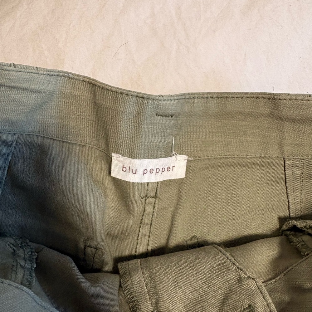 Blu Pepper Wide-Leg Capris in Olive - Picture 3 of 3